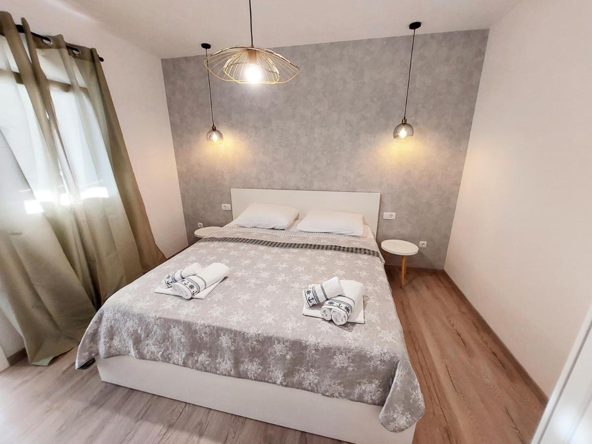 Luxury Sea View Apartment Jesenice  Dış mekan fotoğraf