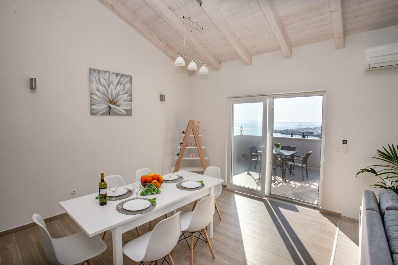 Luxury Sea View Apartment Jesenice  Dış mekan fotoğraf