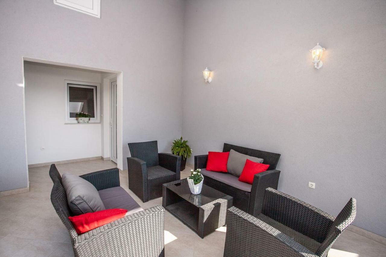 Luxury Sea View Apartment Jesenice  Dış mekan fotoğraf